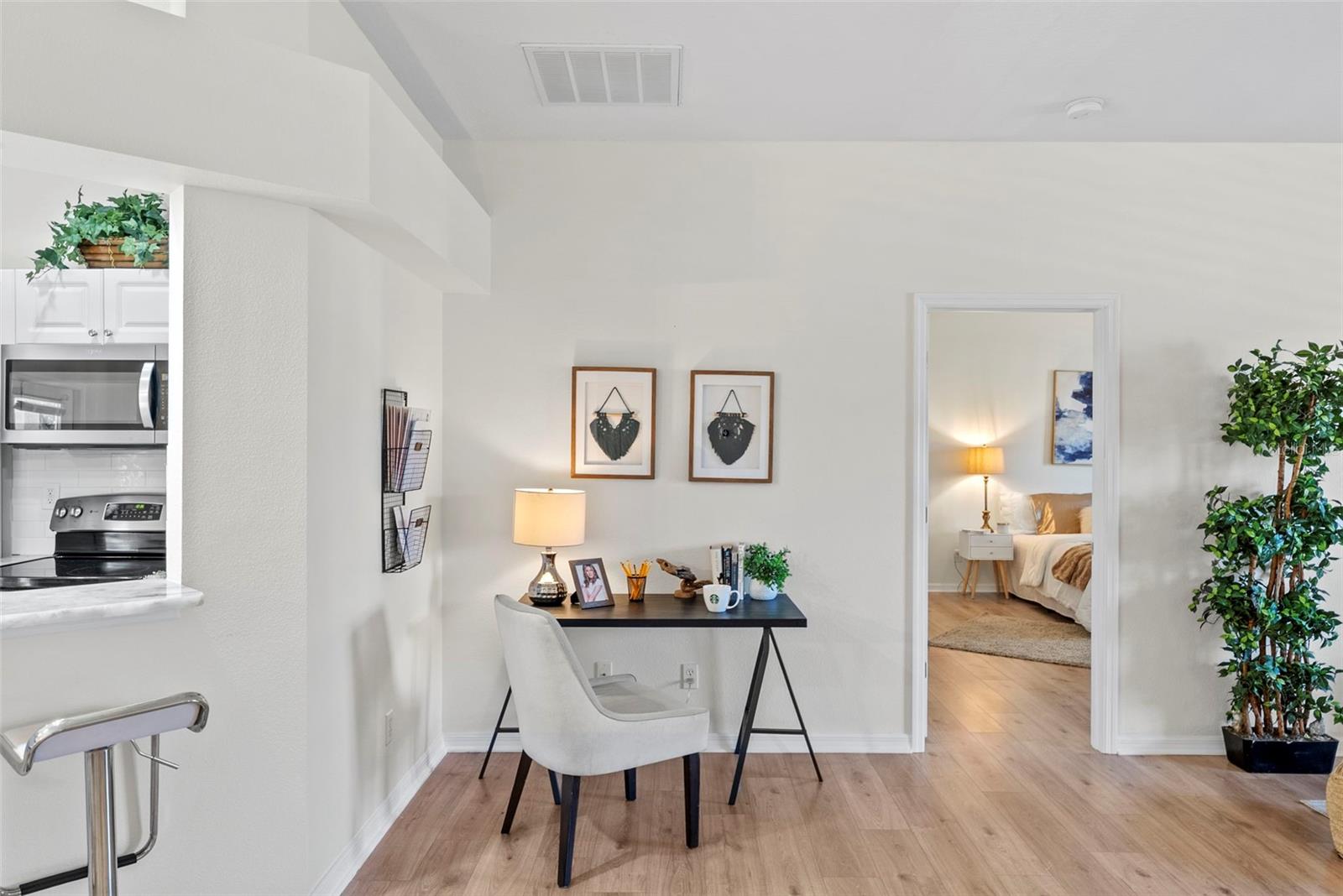 HARCOURT ESTATES - Residential