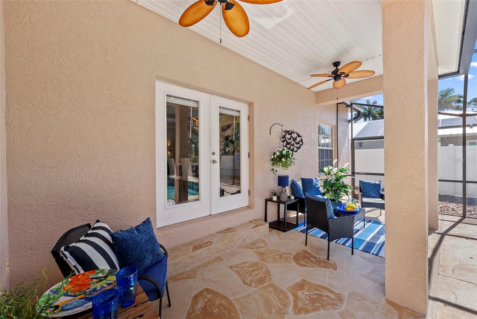 HARCOURT ESTATES - Residential