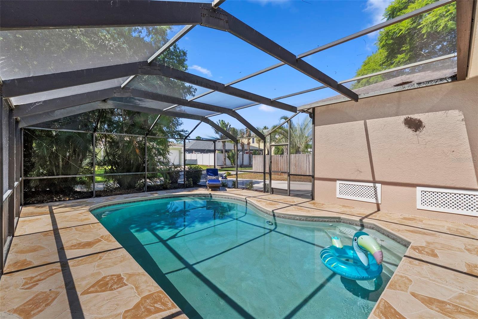 HARCOURT ESTATES - Residential