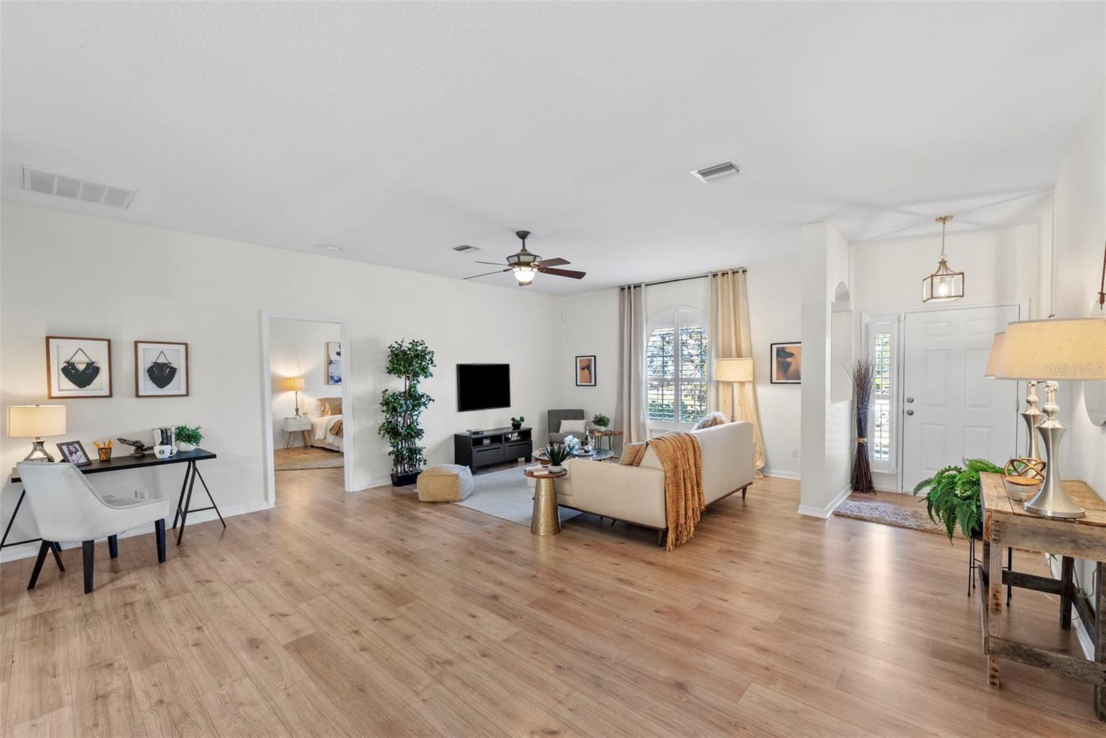 HARCOURT ESTATES - Residential