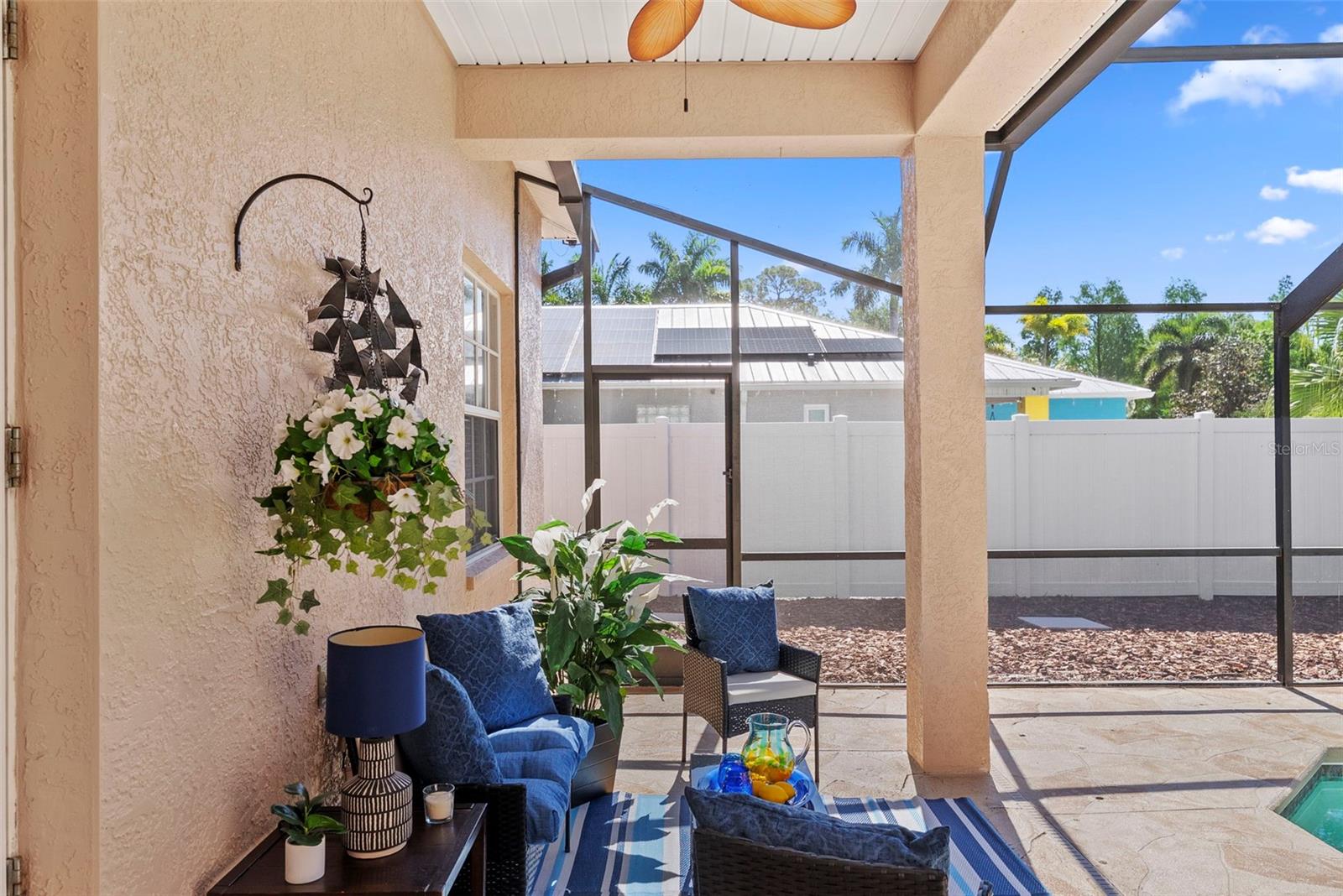 HARCOURT ESTATES - Residential