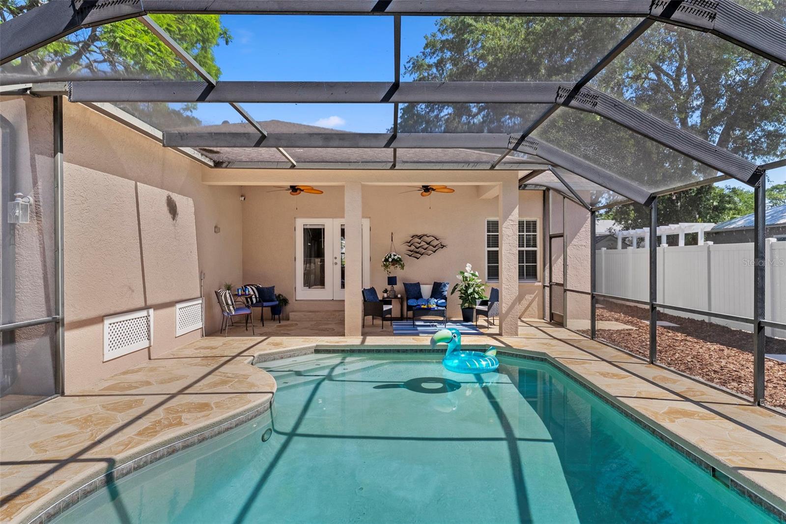 HARCOURT ESTATES - Residential