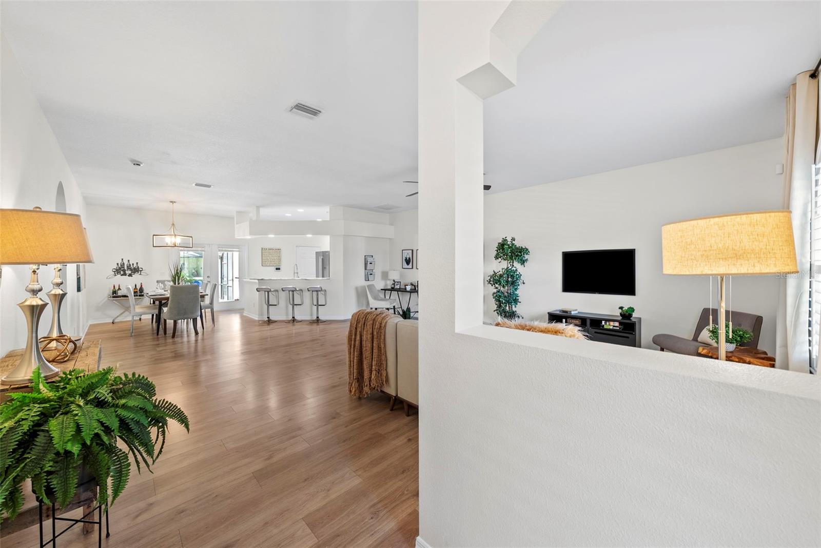 HARCOURT ESTATES - Residential
