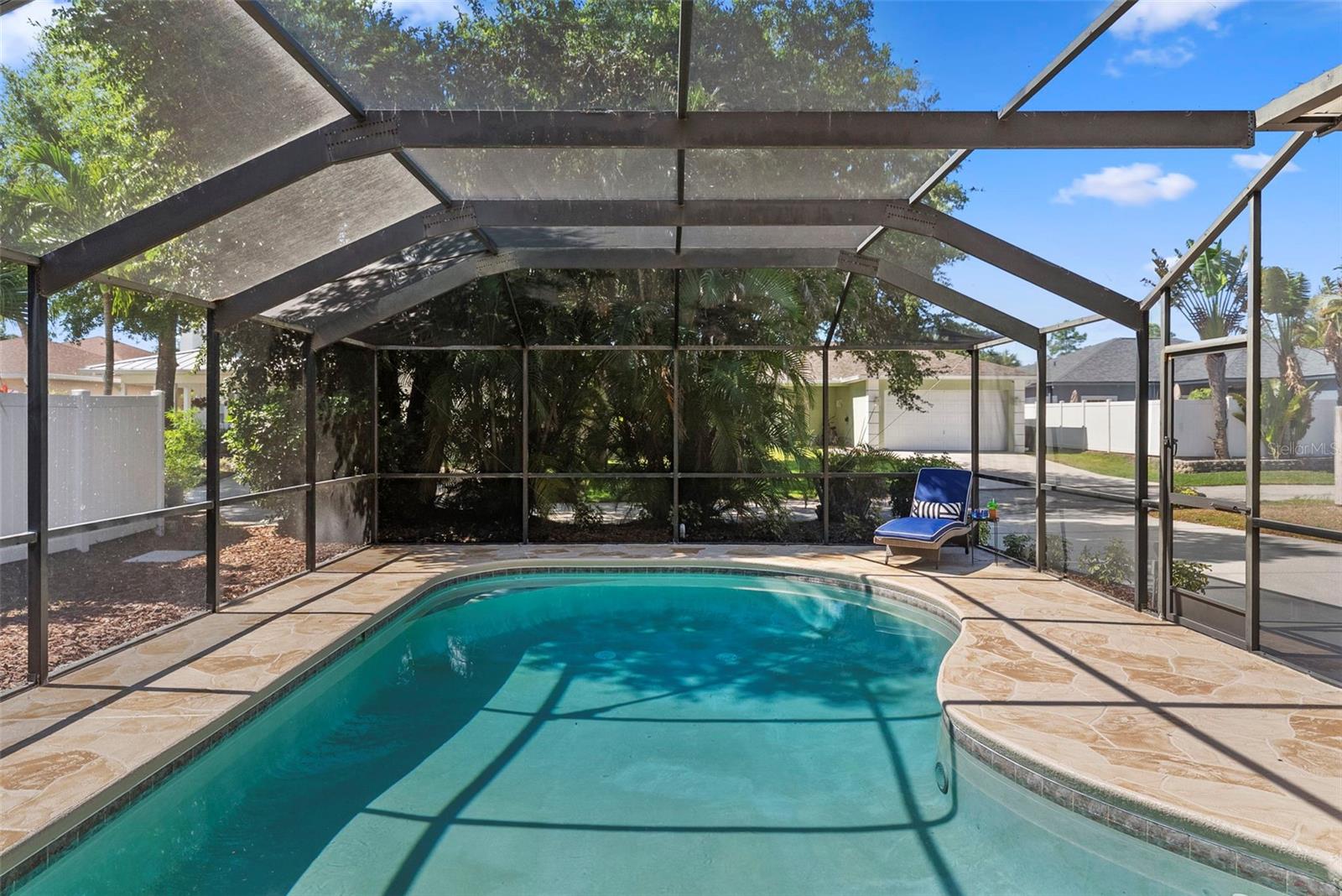 HARCOURT ESTATES - Residential