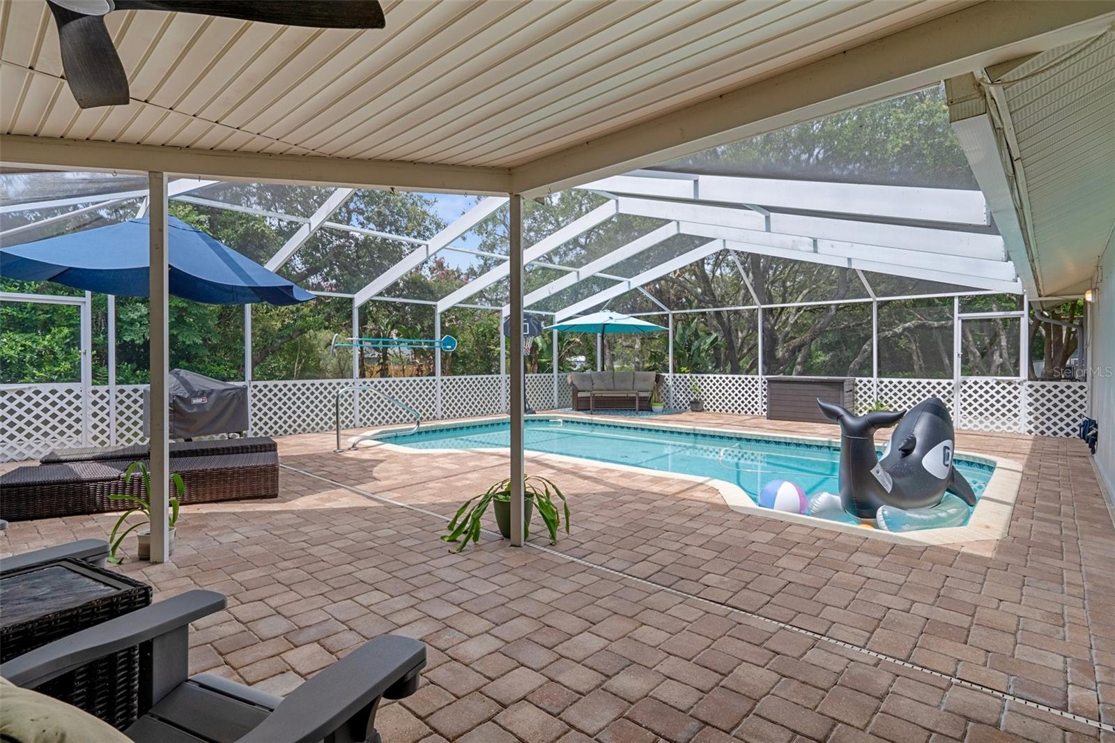 204 OAK LAKE DRIVE