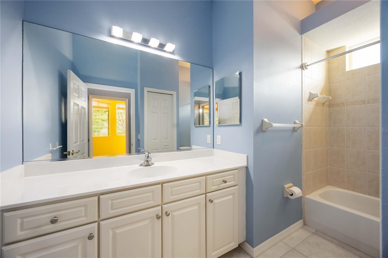TIMBERLY PH I & II - Residential Lease