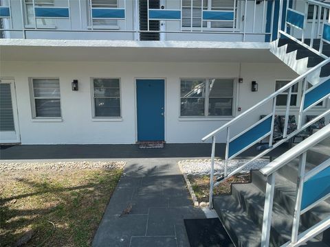 Photo of 1921 58th Avenue N #11, St Petersburg, FL 33714 (MLS # TB8391287) Photo of 1921 58th Avenue N #11, St Petersburg, FL 33714 (MLS # TB8391287)