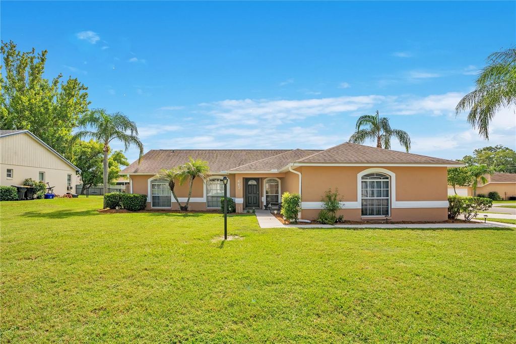 Photo of 667 Jessanda Cir, Lakeland, FL 33813 (MLS # O6426054)