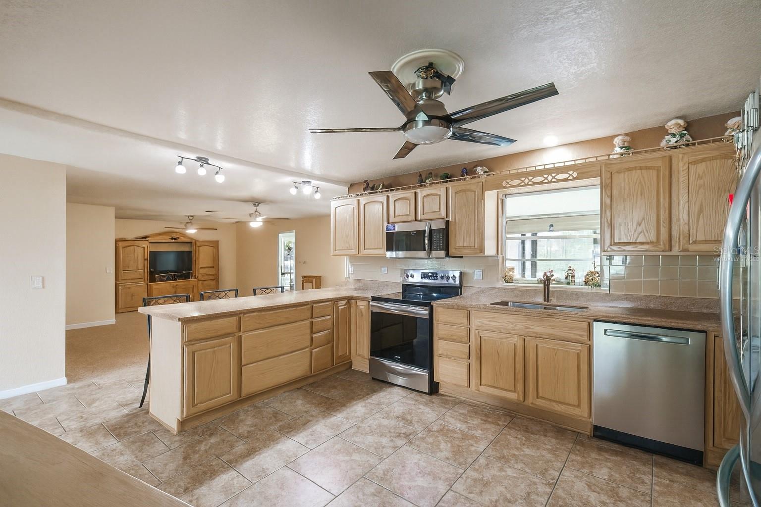748 WOODVALLEY WAY