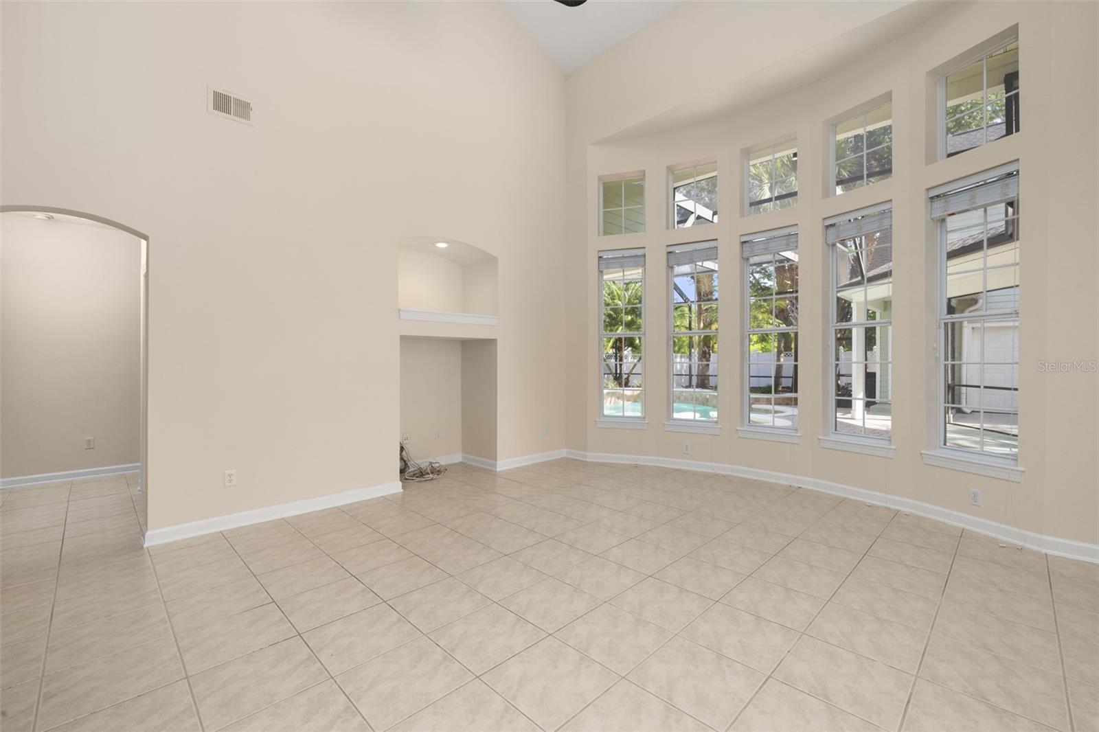 CELEBRATION EAST VILLAGE UNIT 04 - Residential Lease