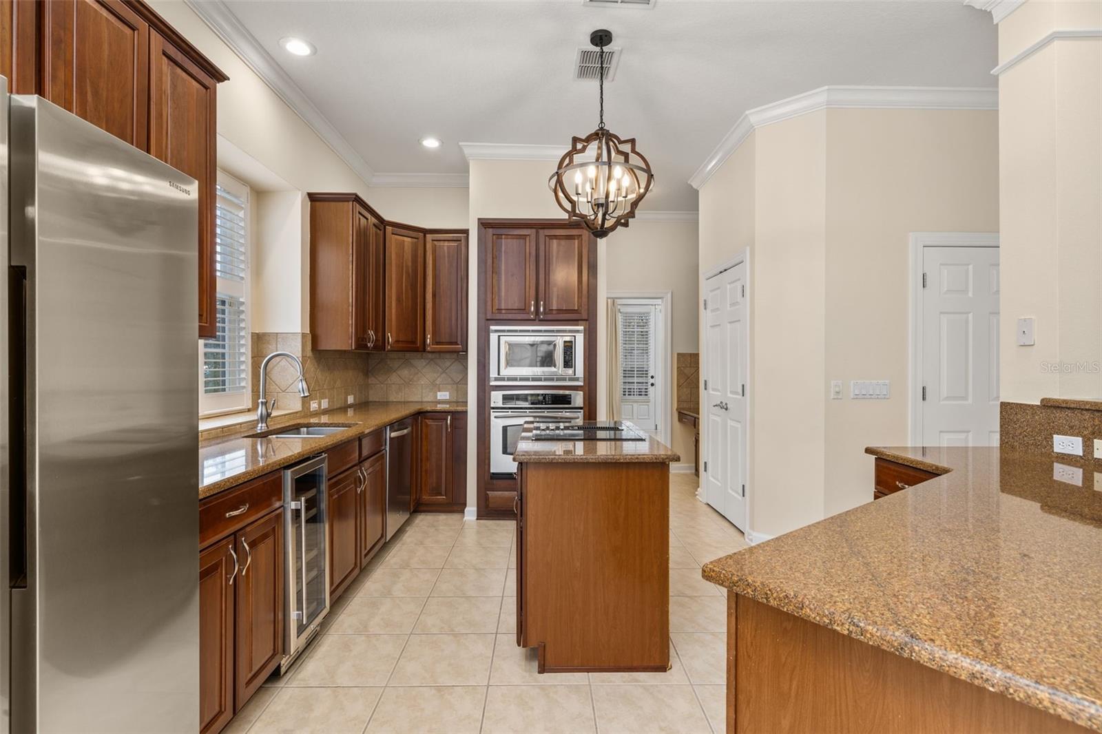 CELEBRATION EAST VILLAGE UNIT 04 - Residential Lease