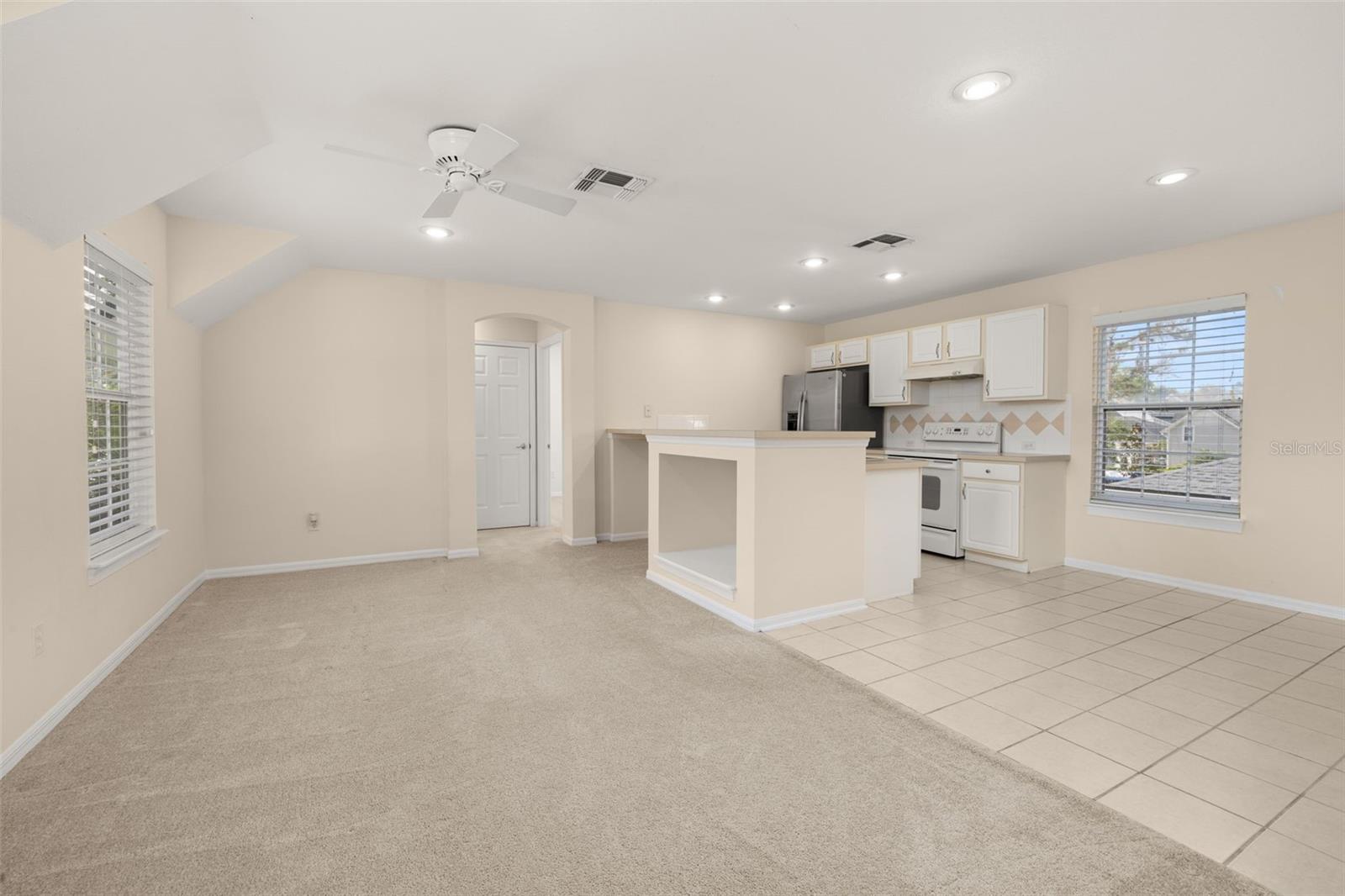 CELEBRATION EAST VILLAGE UNIT 04 - Residential Lease