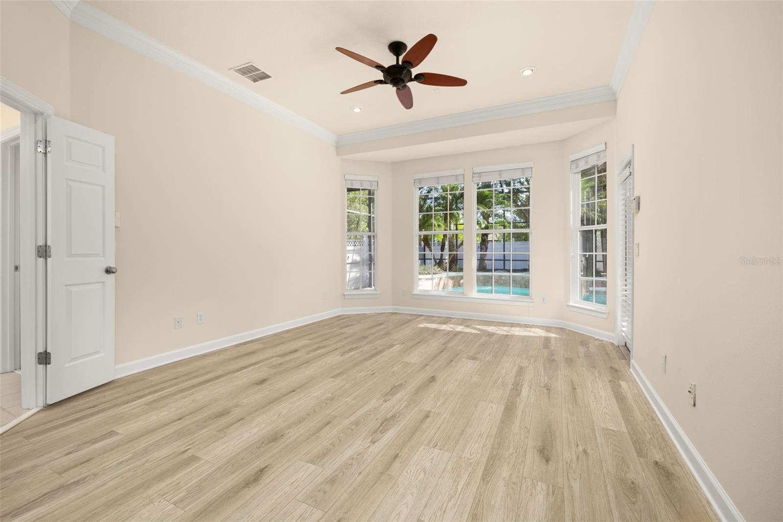 CELEBRATION EAST VILLAGE UNIT 04 - Residential Lease