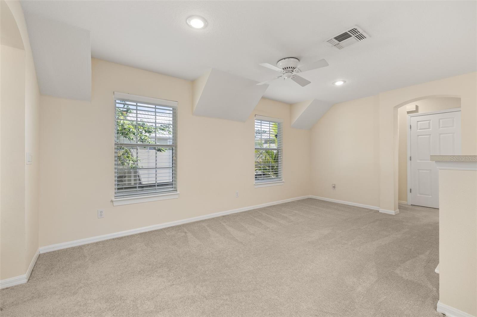 CELEBRATION EAST VILLAGE UNIT 04 - Residential Lease