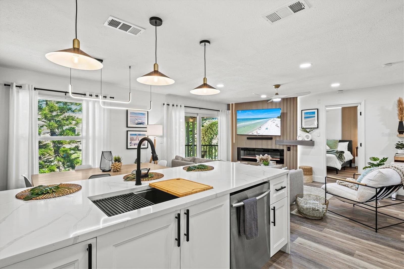6314 7TH AVENUE W 6314, BRADENTON, FL, 34209 3 6314 7TH AVENUE W 6314