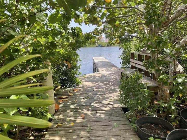 DEWEY - Commercial Sale