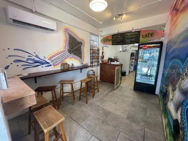 DEWEY - Commercial Sale