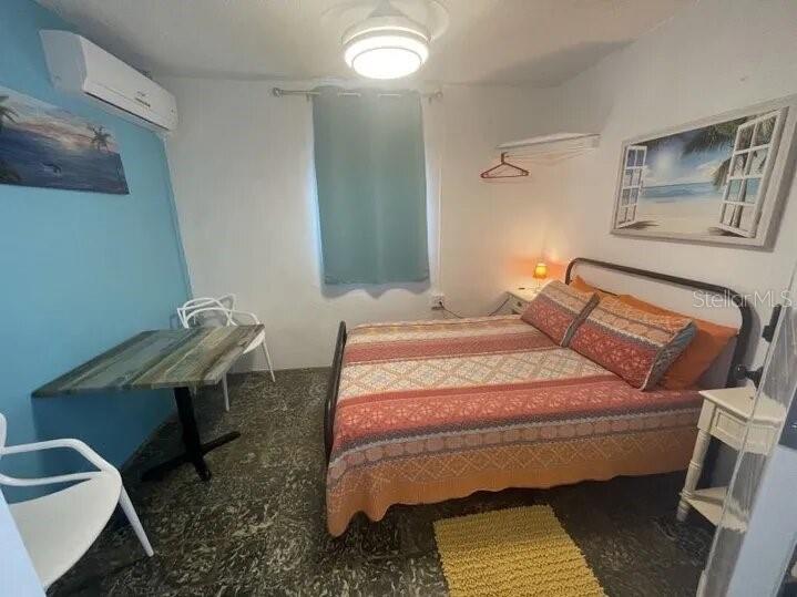 DEWEY - Commercial Sale