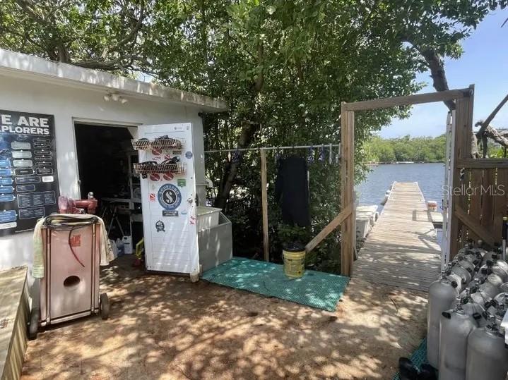 DEWEY - Commercial Sale