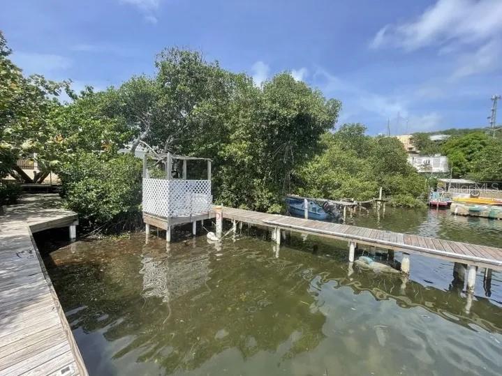 DEWEY - Commercial Sale