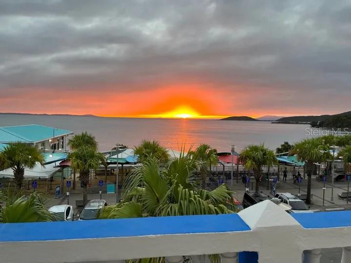 DEWEY - Commercial Sale