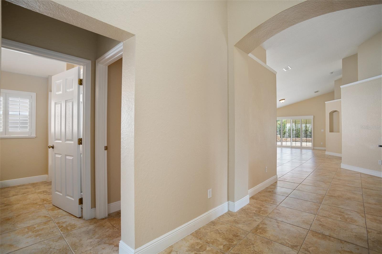 2830 ALTON DR