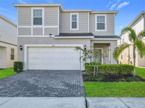 Photo of 1901 Summer Drive, Davenport, FL 33897 (MLS # O6349833) Photo of 1901 Summer Drive, Davenport, FL 33897 (MLS # O6349833)