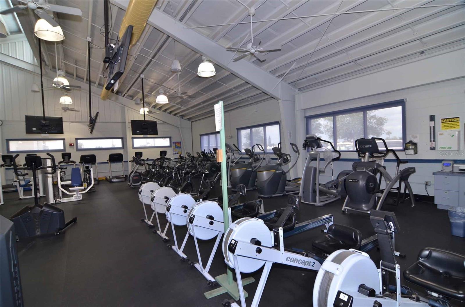 CALOOSA COUNTRY CLUB ESTATES U - Residential