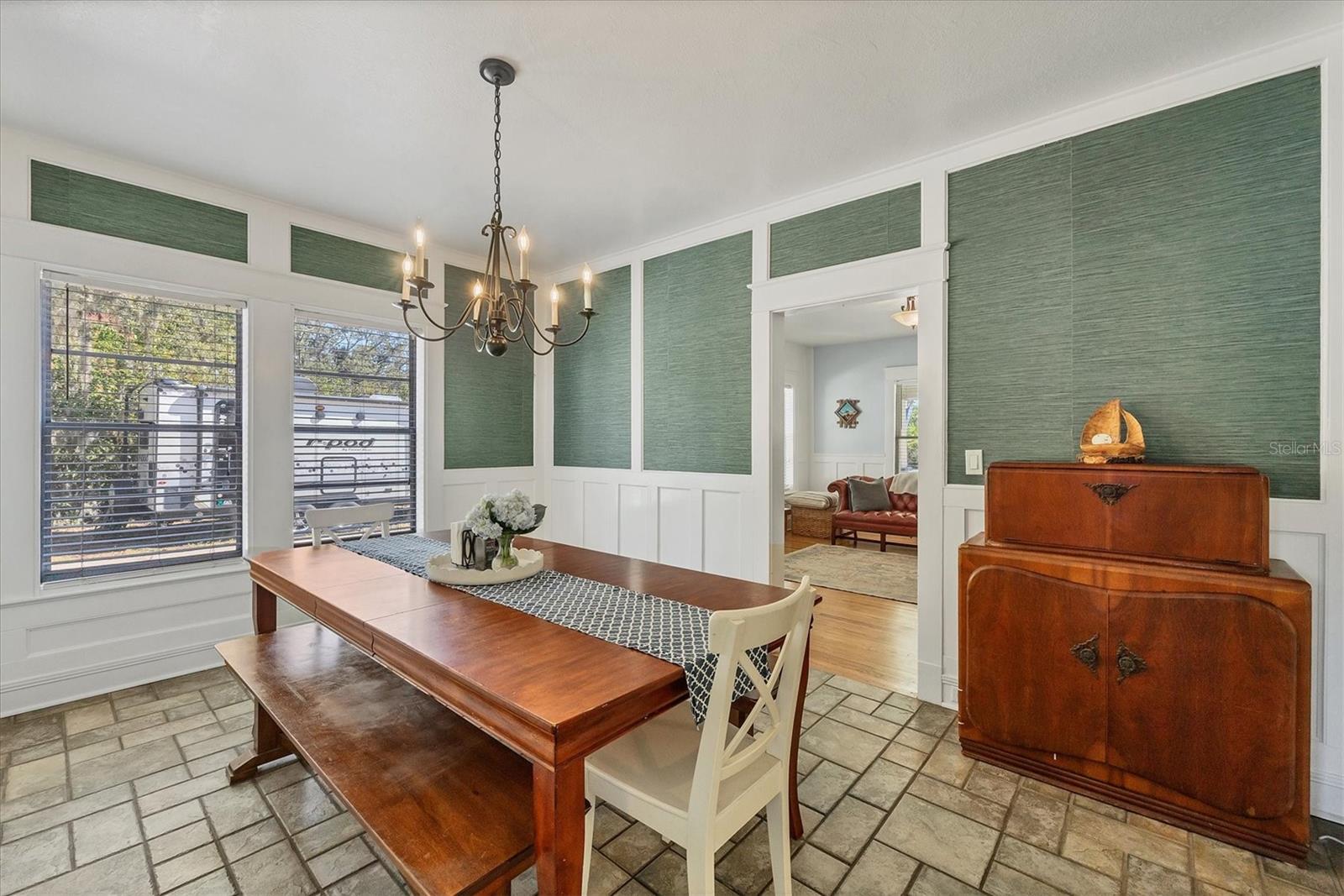 A R ANTHONYS SUB OF PT SEC14&23 T34 R17 - Residential