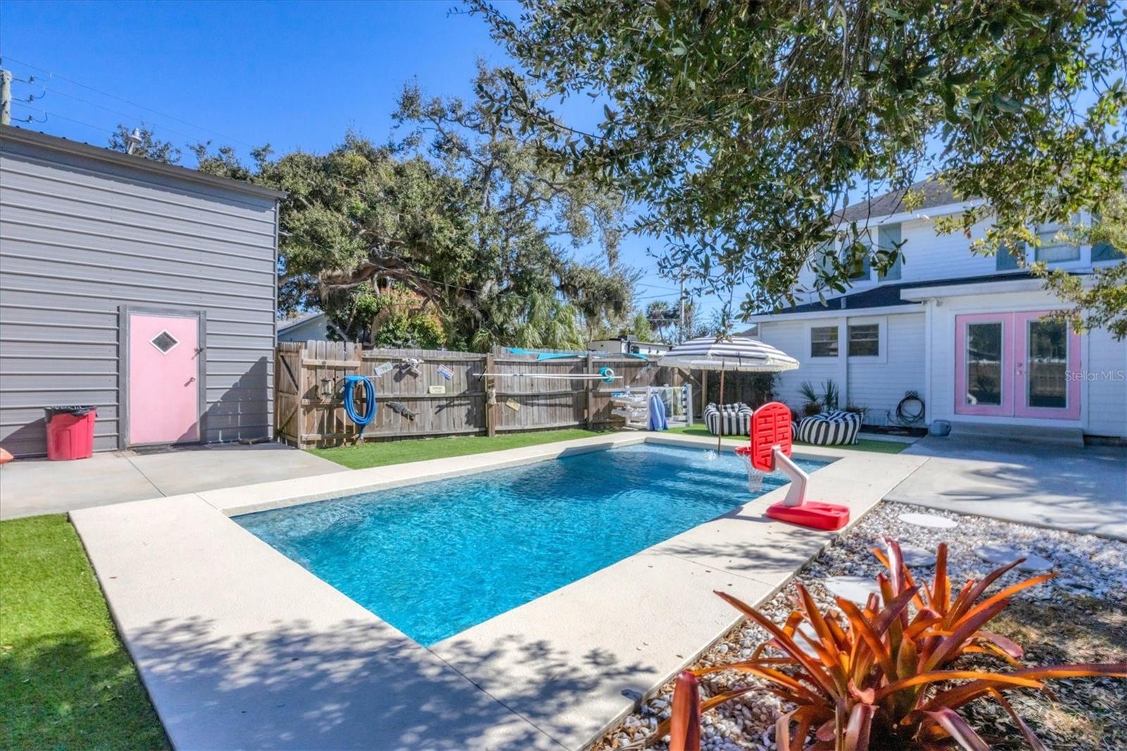 A R ANTHONYS SUB OF PT SEC14&23 T34 R17 - Residential