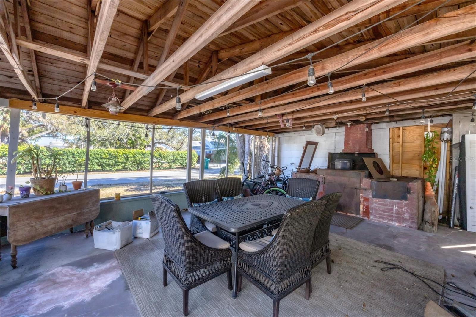 A R ANTHONYS SUB OF PT SEC14&23 T34 R17 - Residential