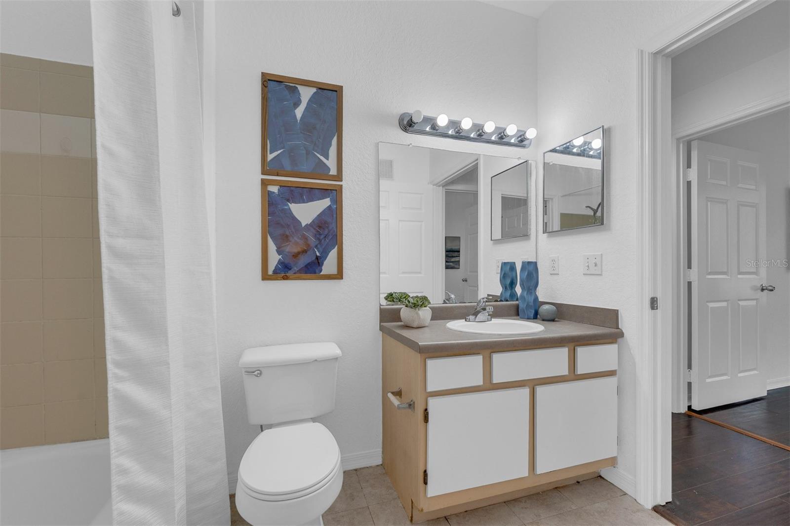 FOUNTAINS/METRO WEST - Residential