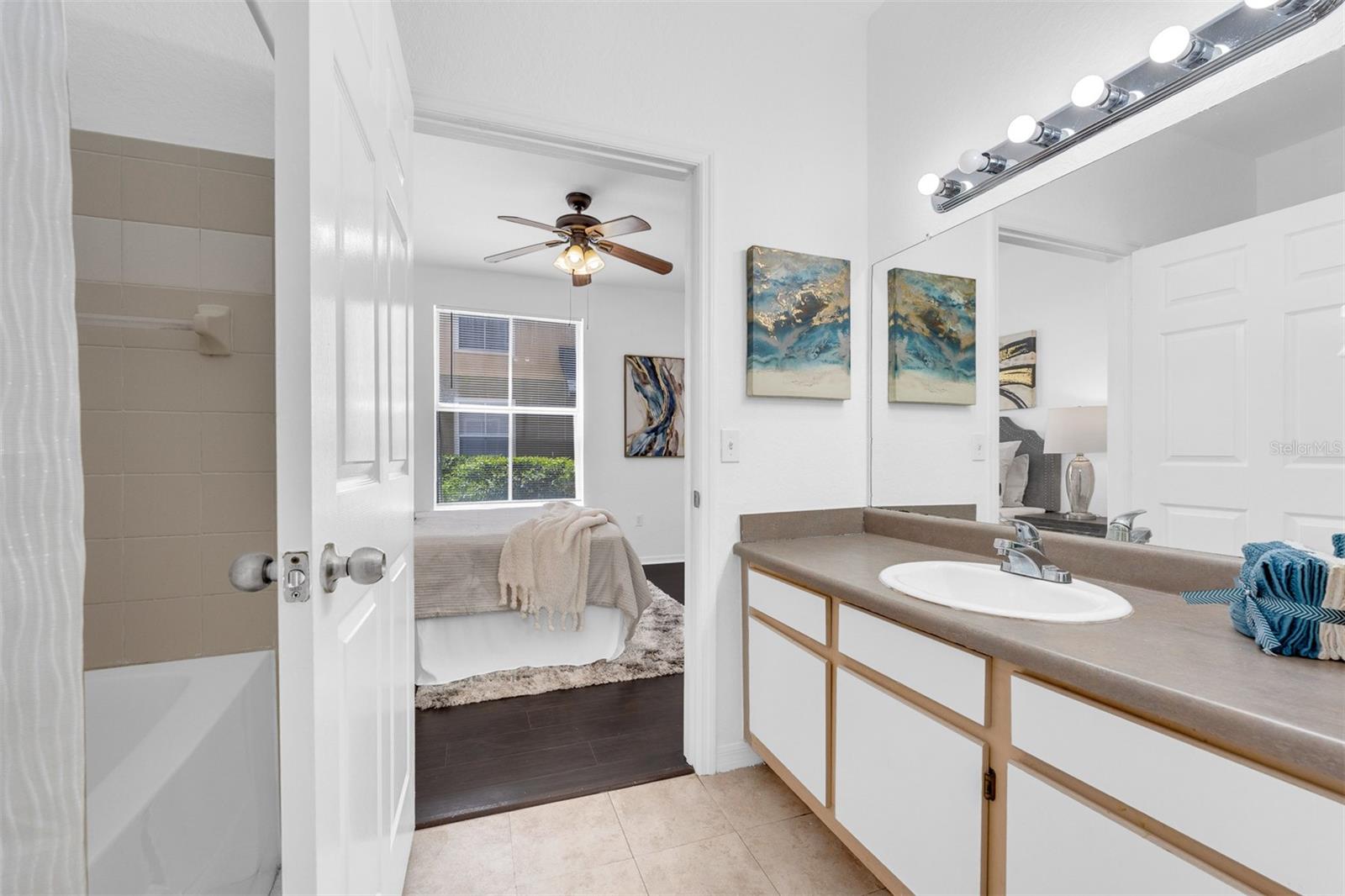 FOUNTAINS/METRO WEST - Residential