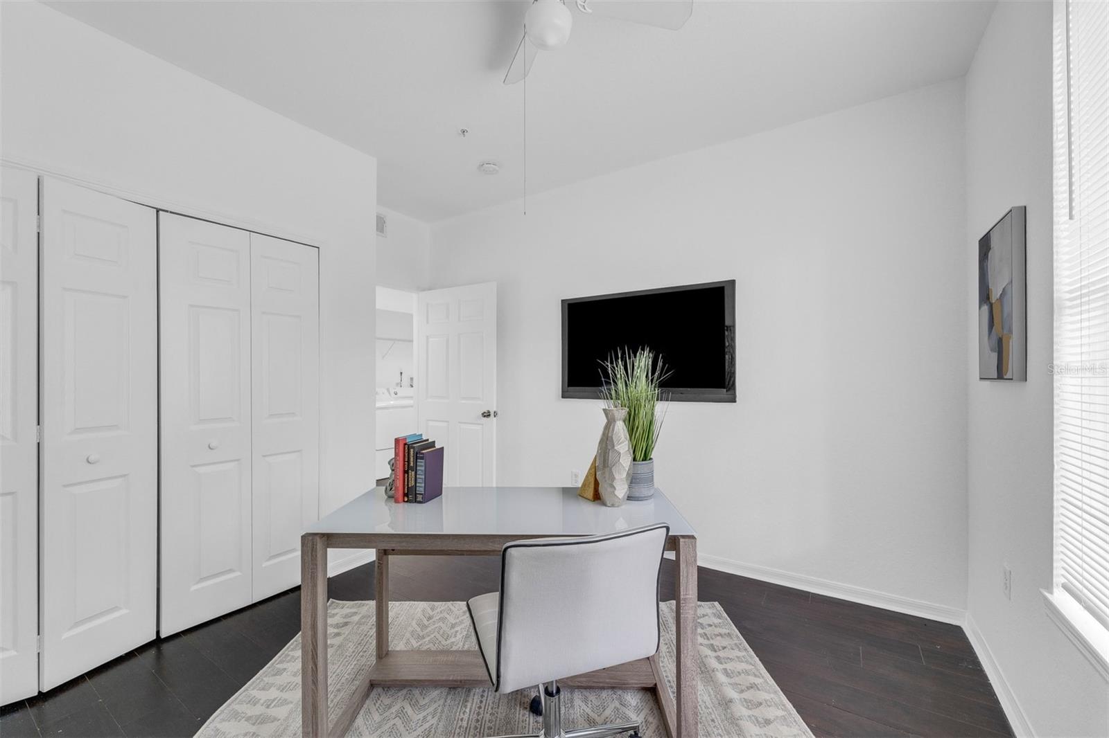 FOUNTAINS/METRO WEST - Residential