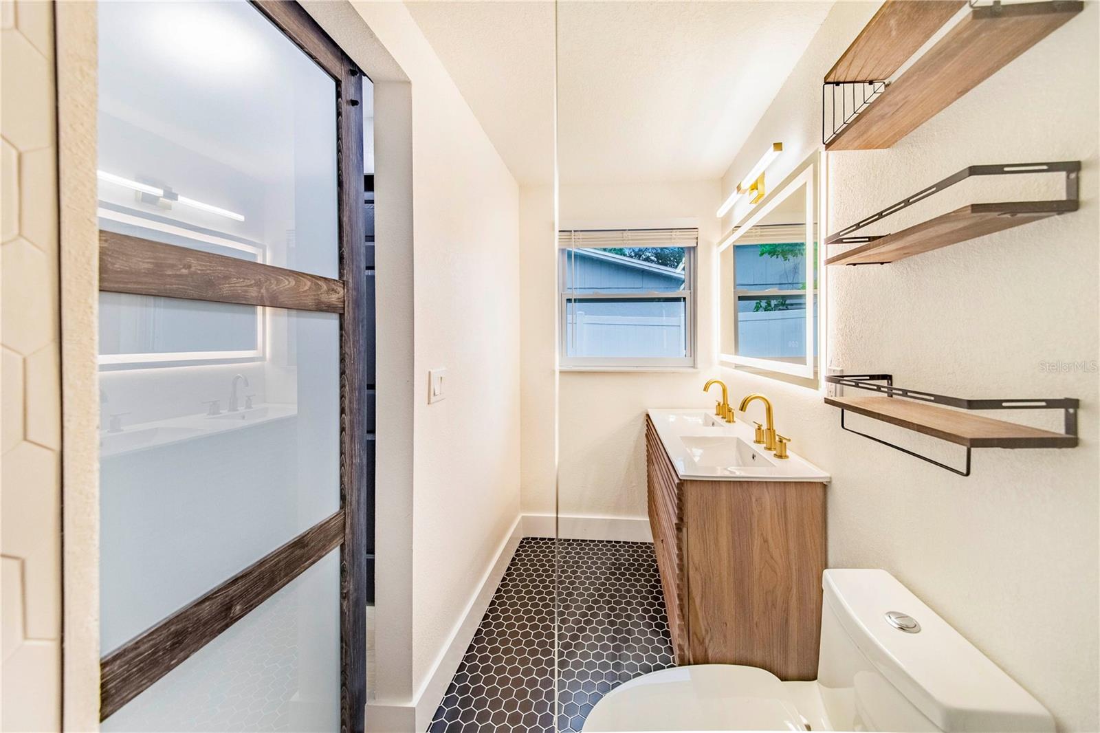 WINCHESTER PARK - Residential