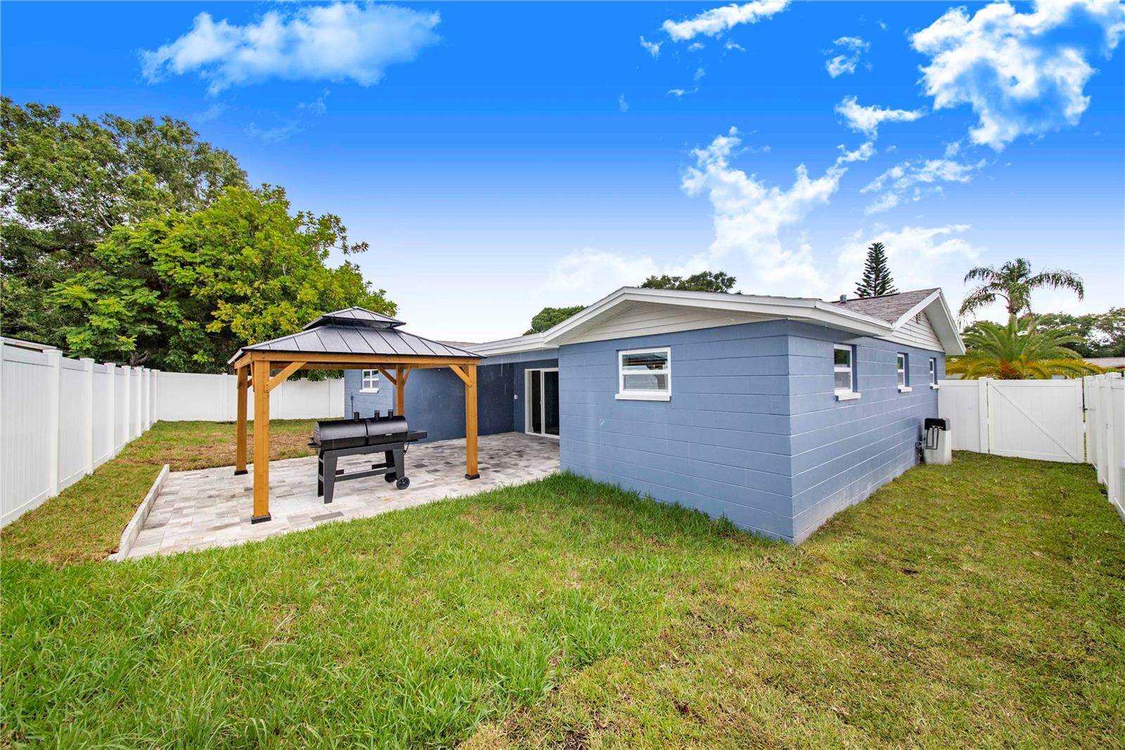 WINCHESTER PARK - Residential