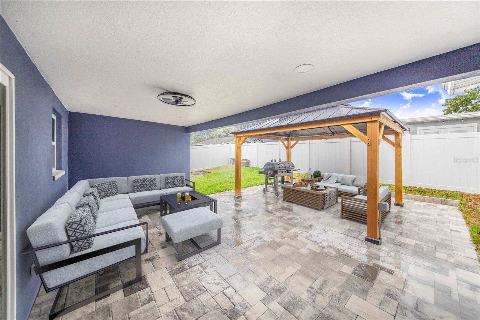 WINCHESTER PARK - Residential