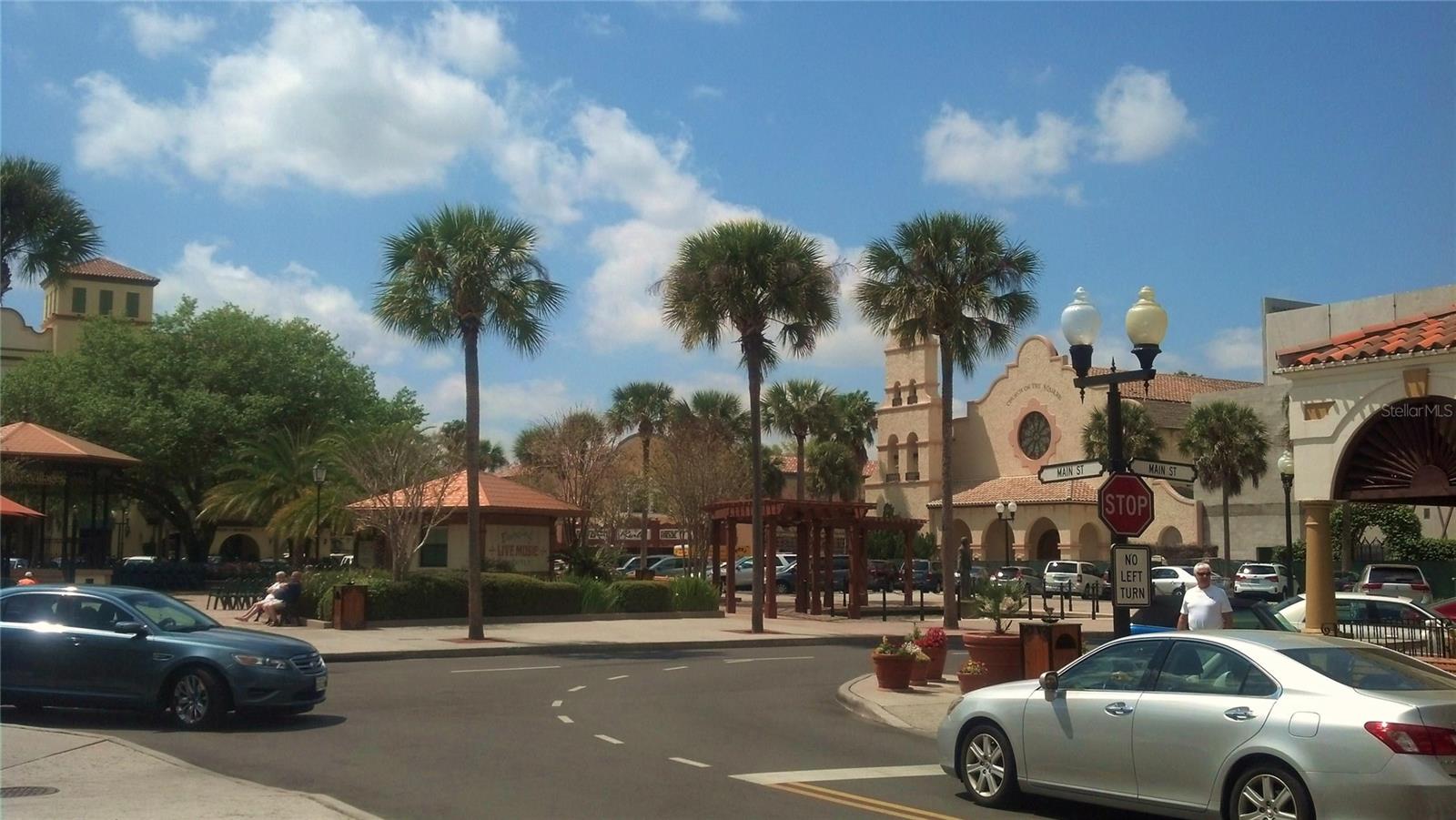 LADY LAKE ORANGE BLOSSOM GARDEN UNIT 14 (0396) - Residential