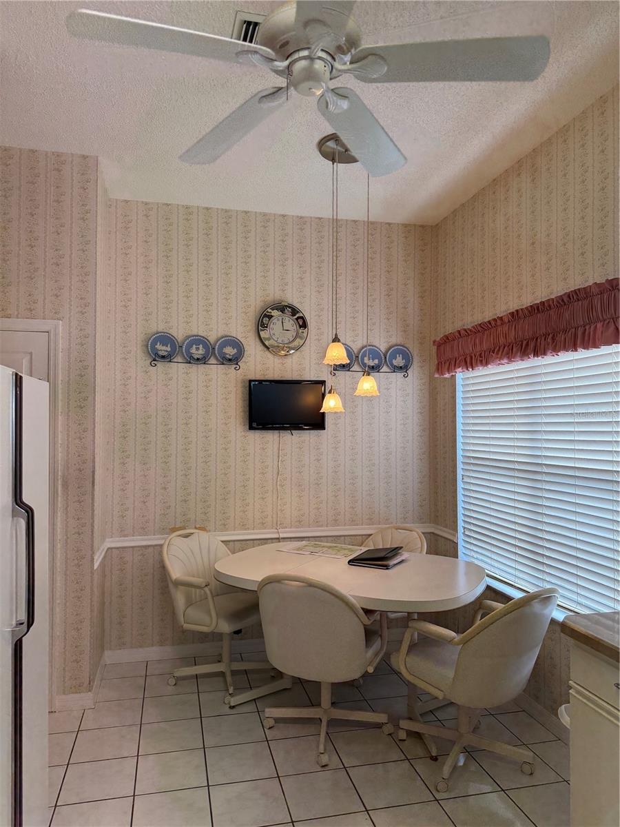 LADY LAKE ORANGE BLOSSOM GARDEN UNIT 14 (0396) - Residential