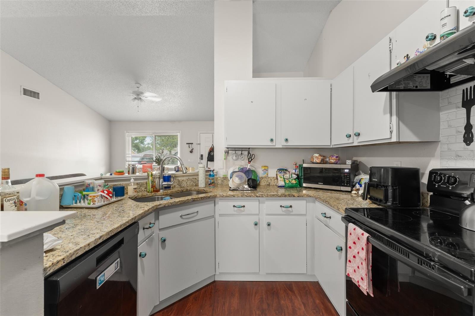 DELTONA LAKES UNIT 33 - Residential