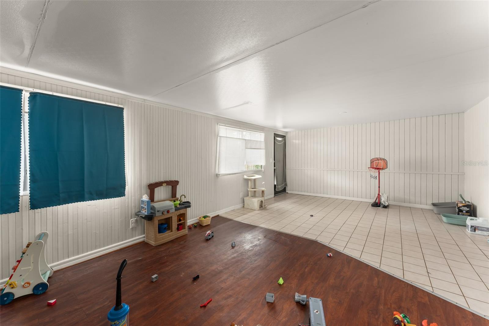 DELTONA LAKES UNIT 33 - Residential