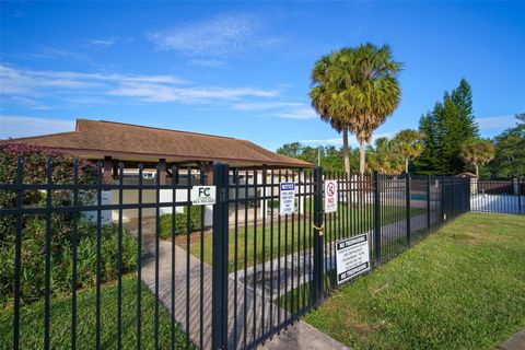 A home in WINTER HAVEN