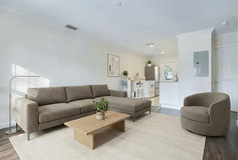 Photo of 719 Mount Vernon Street #7, Orlando, FL 32803 (MLS # O6404110)