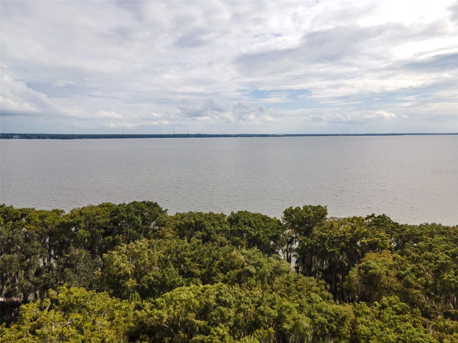 16 CYPRESS DRIVE