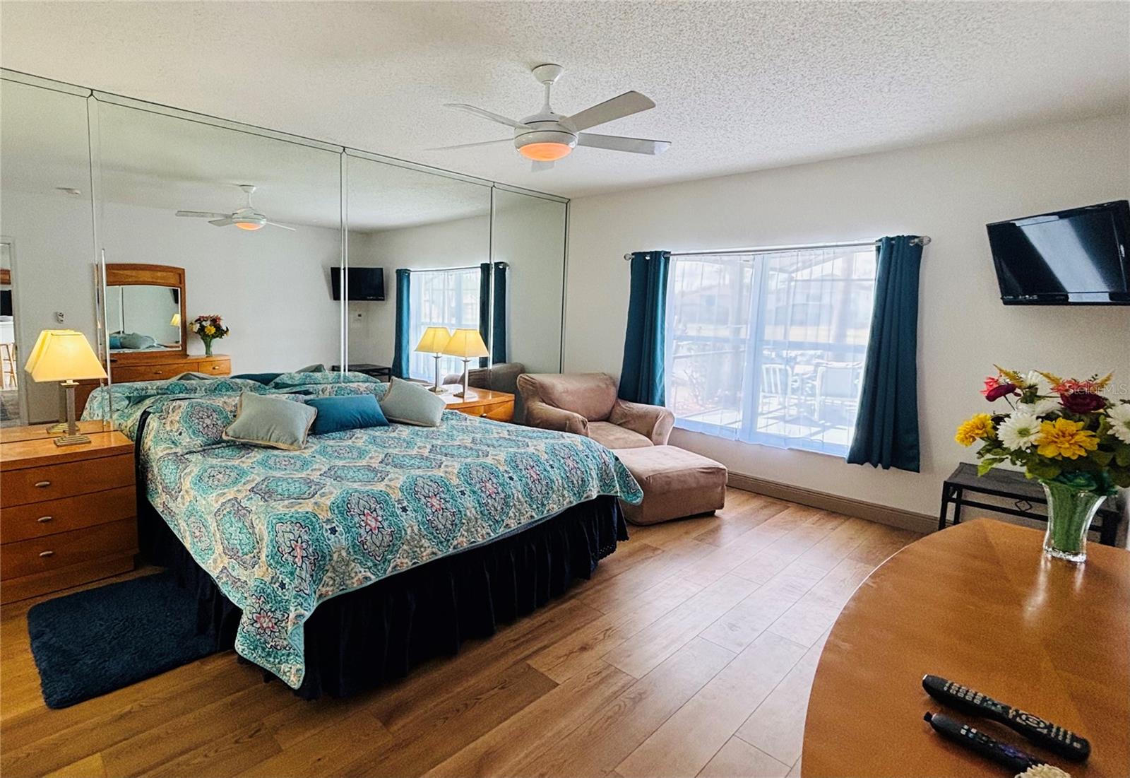 LAKE BERKLEY RESORT - Residential