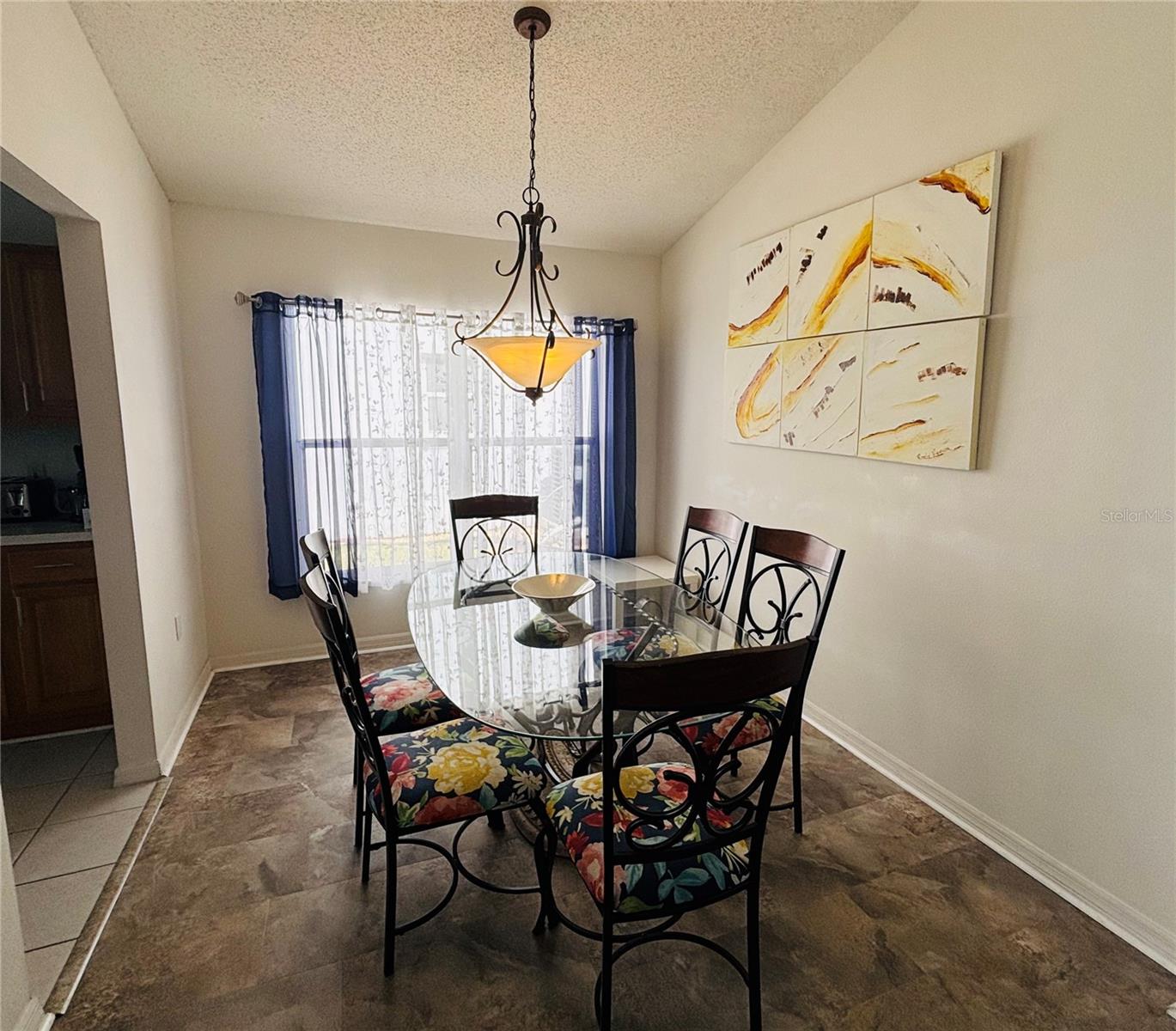 LAKE BERKLEY RESORT - Residential