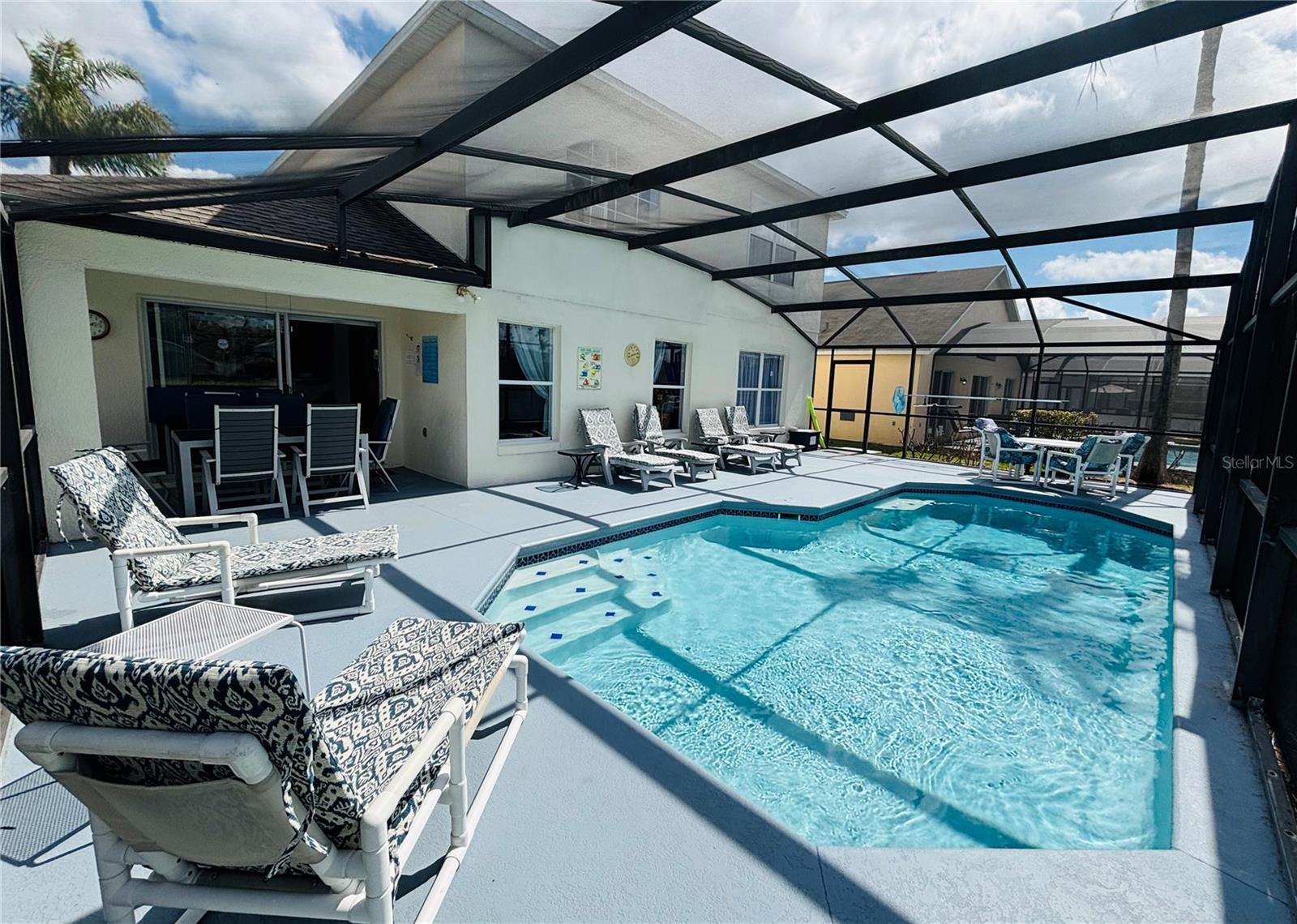 LAKE BERKLEY RESORT - Residential