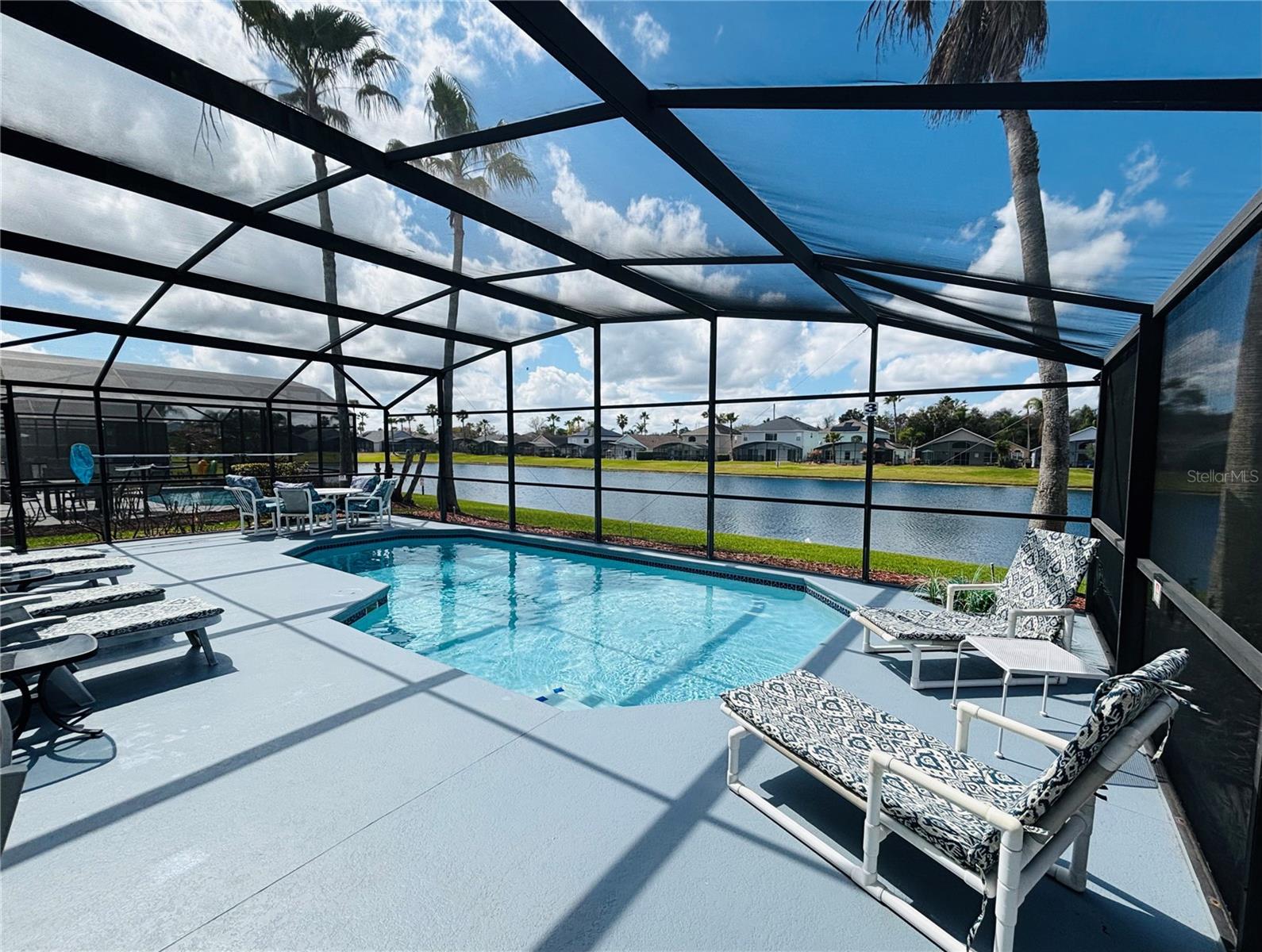 LAKE BERKLEY RESORT - Residential