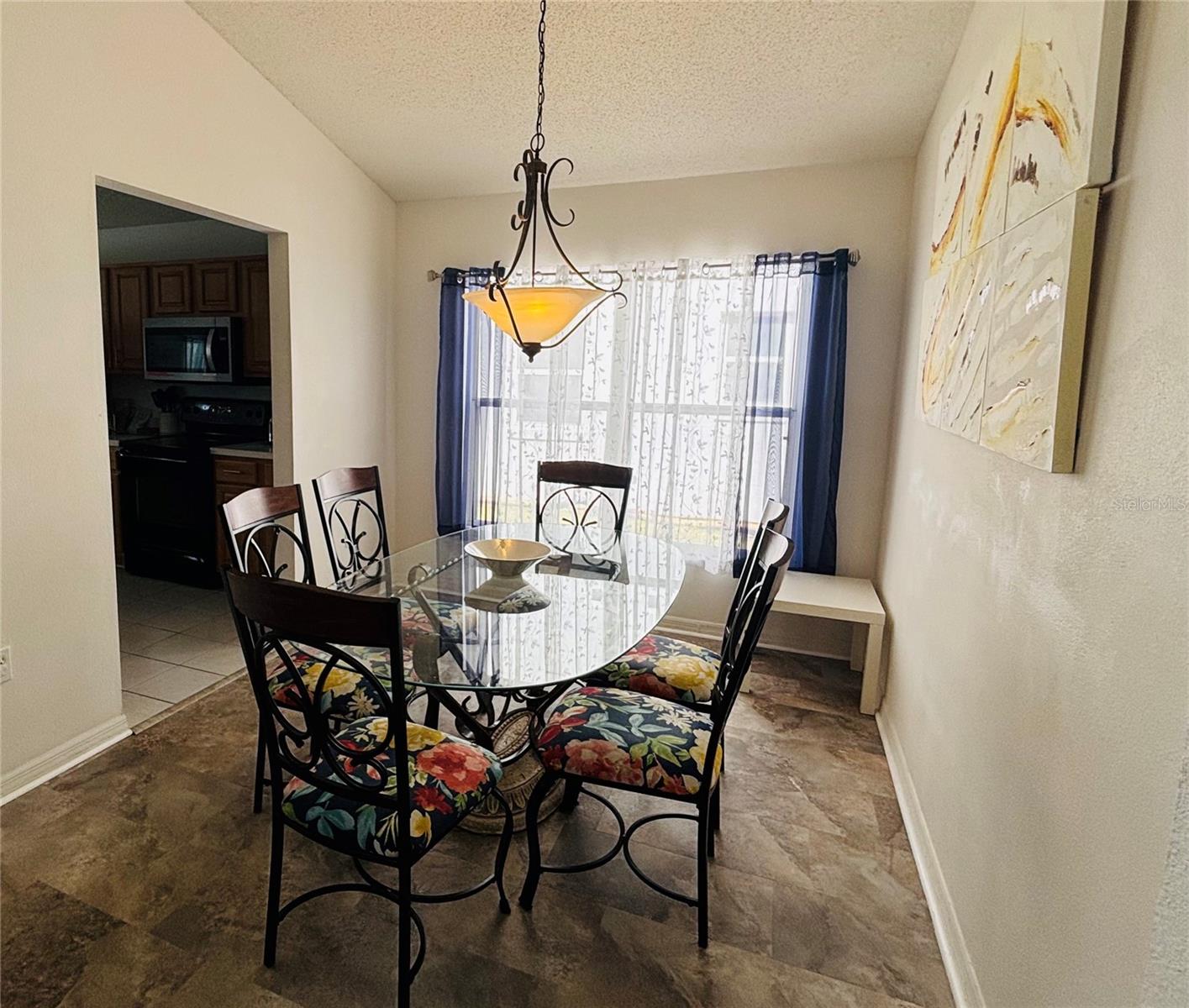 LAKE BERKLEY RESORT - Residential