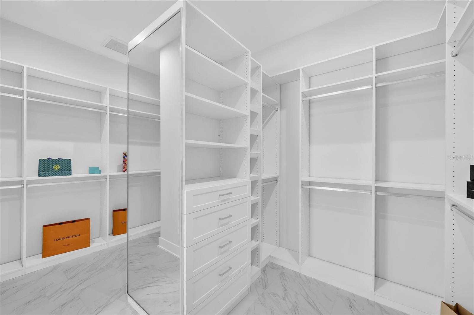 COMSTOCK PARK - Residential